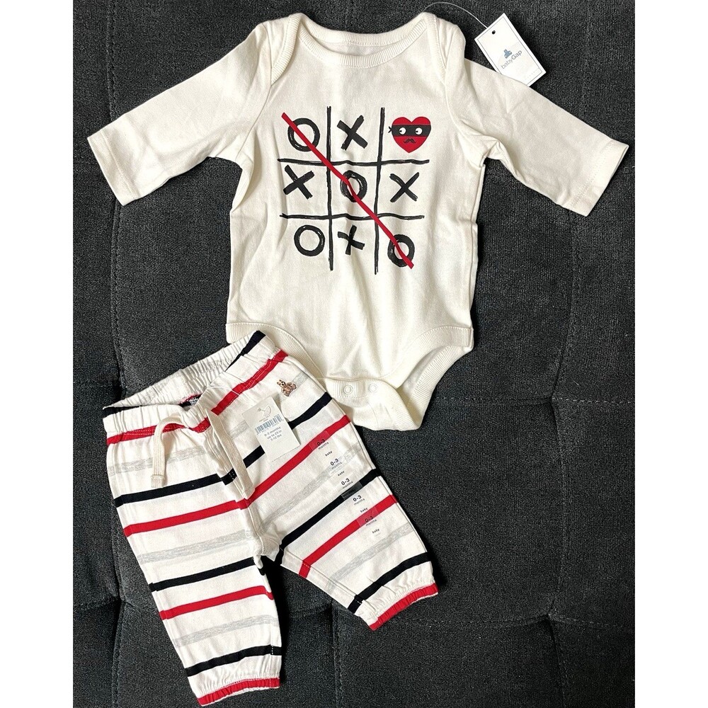 NWT's BabyGap 0-3M Boys Valentine's Matching Set 100% Cotton
